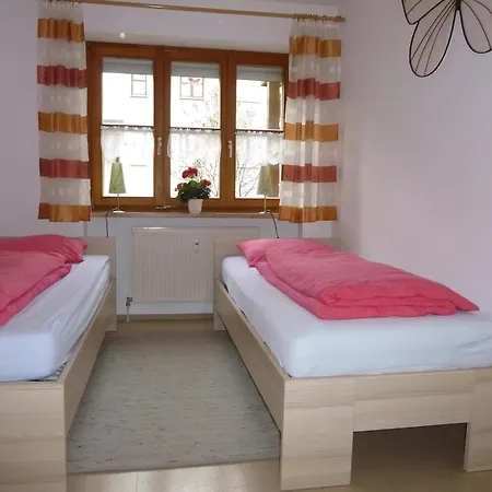 Apartment Herrliche Mit Grill Und Garten
